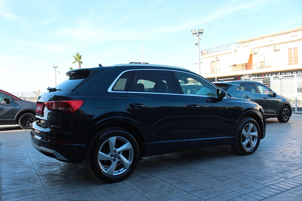 Audi Q3 40 TDI quattro S tronic Business Advanced