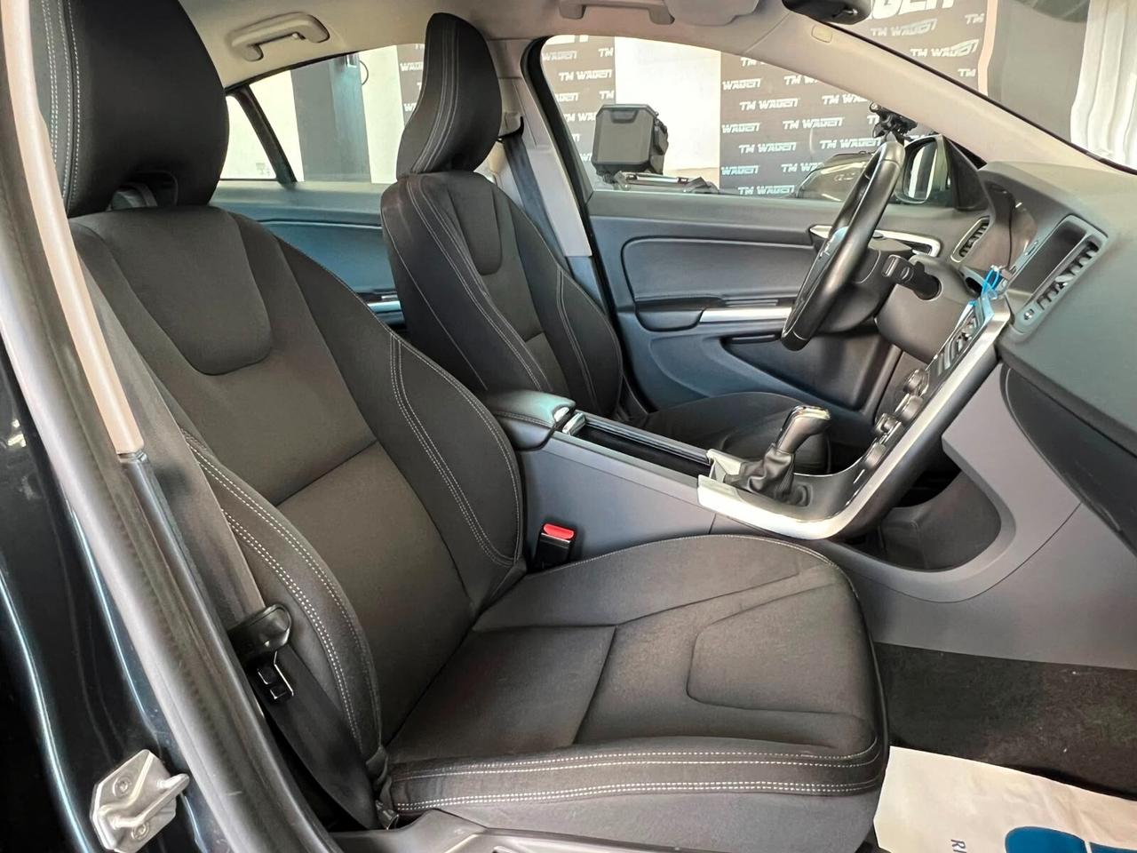 VOLVO S60 2.0 d4 Kinetic 190cv - IVA ESPOSTA