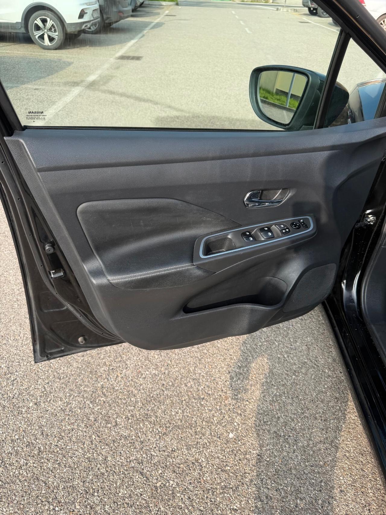 Nissan Micra 1.0 - NEOP. - NAV. - 12 MESI DI GARANZIA -