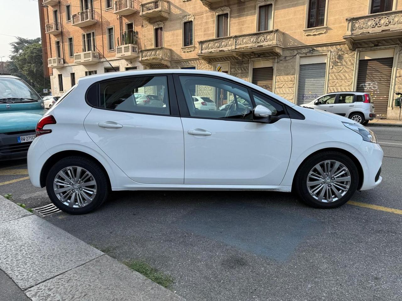 Peugeot 208 Active 1.2 PureTech 82 LPG #5818