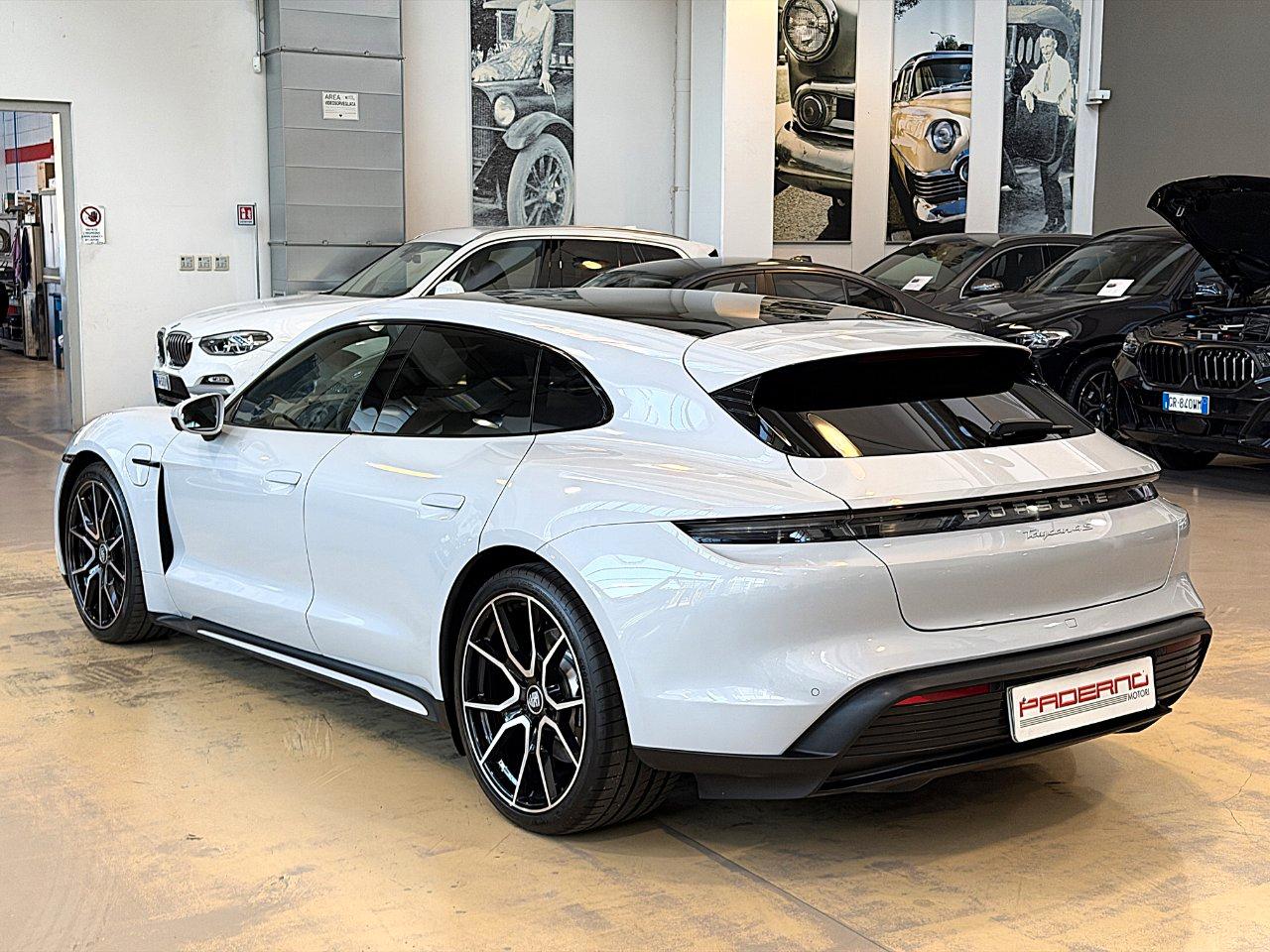 Porsche Taycan Sport Turismo 4S 5p.ti-21"-Tetto pan-Bose-Pelle totale-FULL