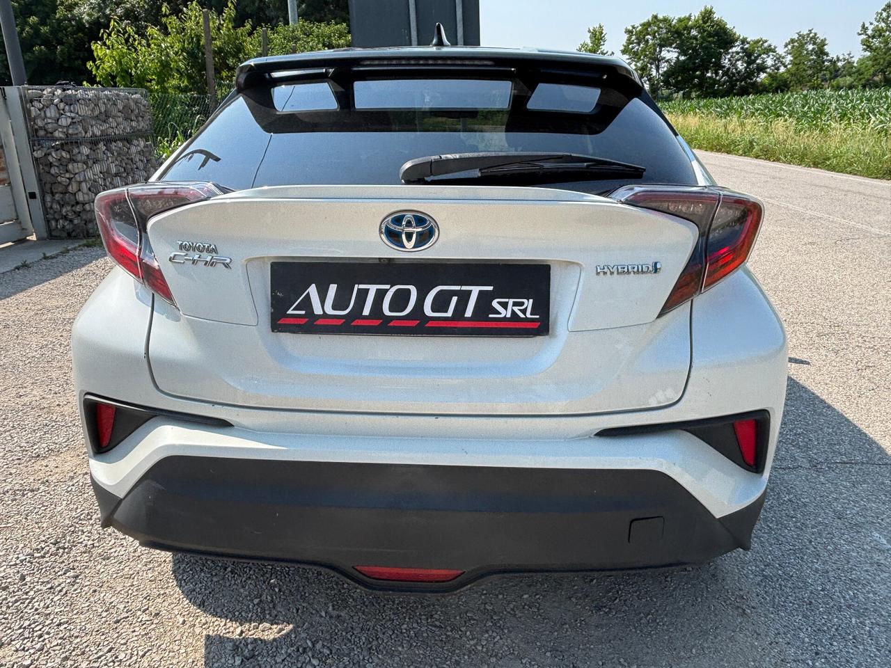 Toyota C-HR 1.8 Hybrid E-CVT Dynamic