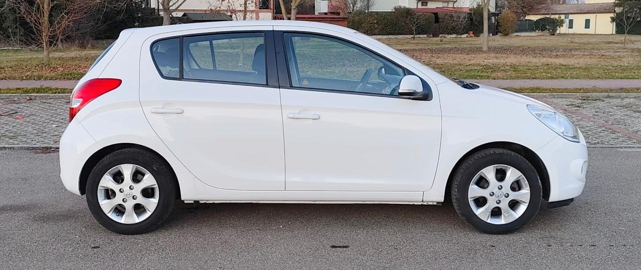 Hyundai i20 1.2 5p. Sound Edition