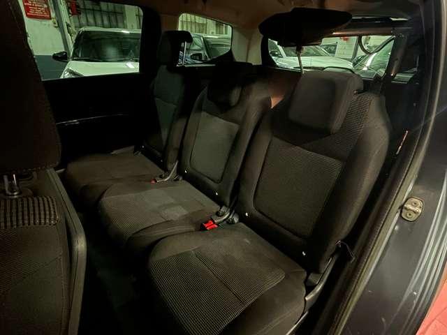 Peugeot 5008 1.6 e-hdi 110cv Allure Automatica + 7 Posti