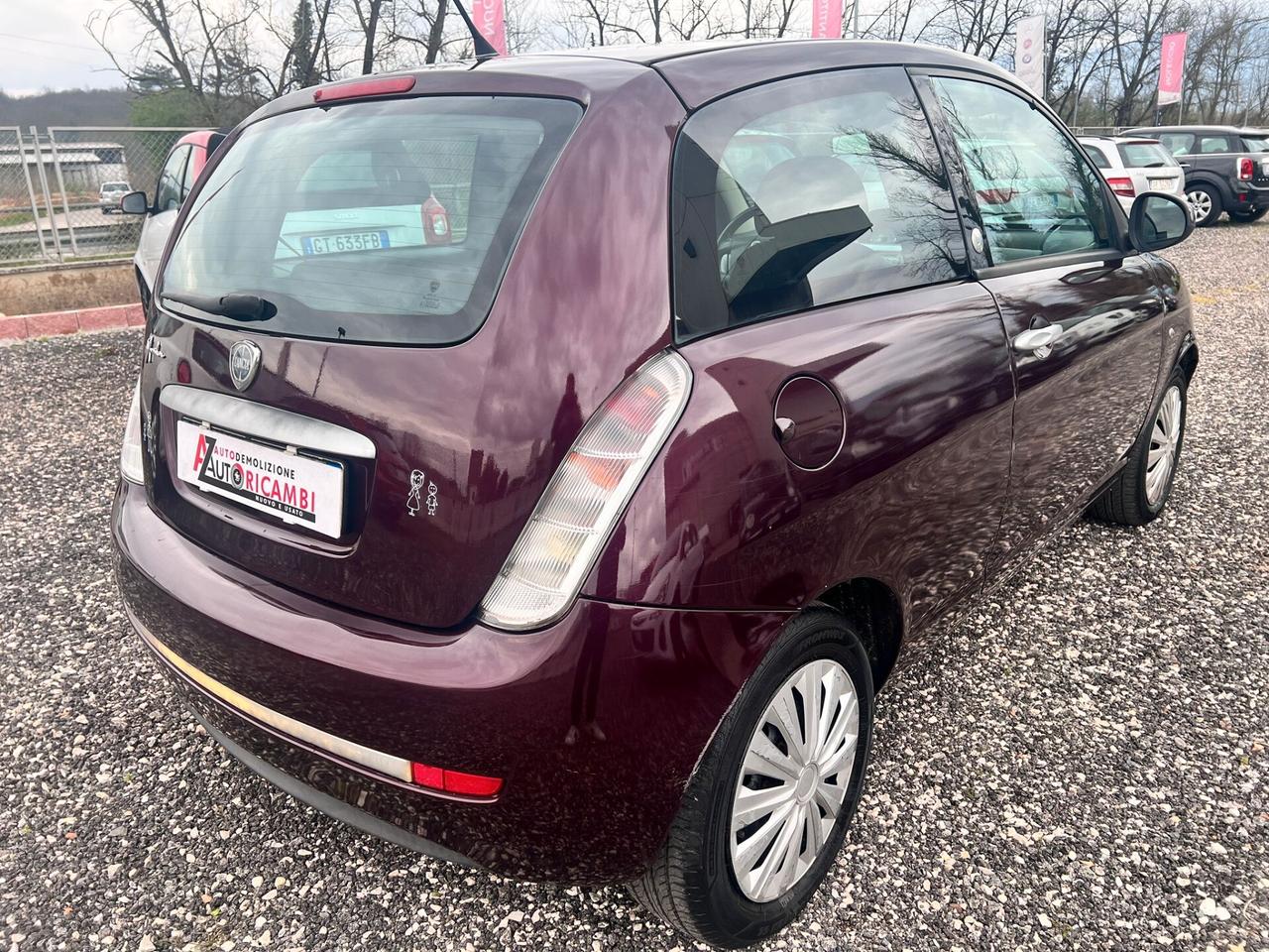 Lancia Ypsilon 1.4 Argento Ecochic GPL