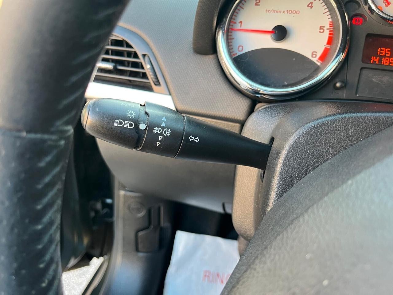 Peugeot 207 2010 Premium Sport 1.6 HDi 90CV Euro5