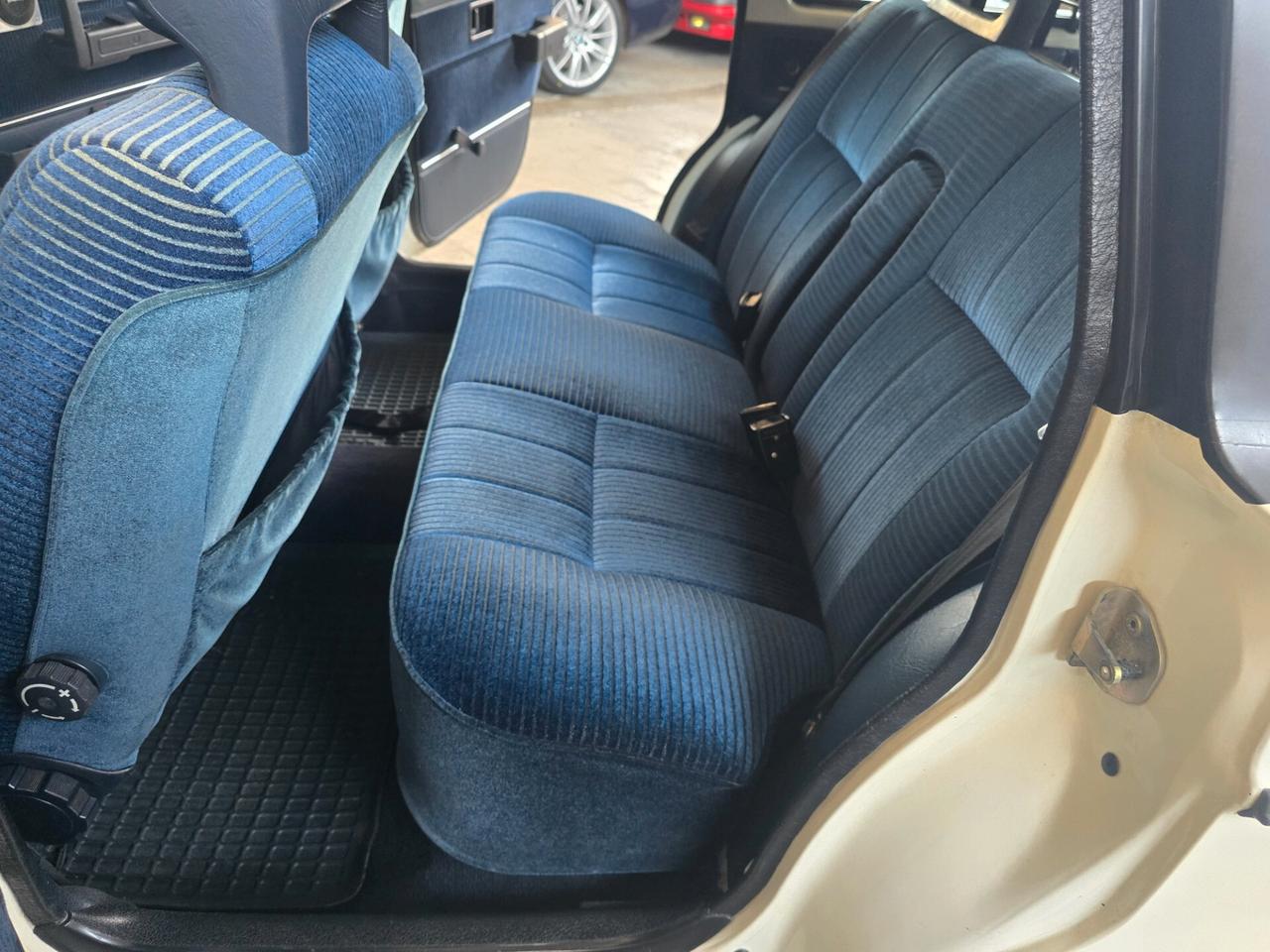 Volvo 240 GLE