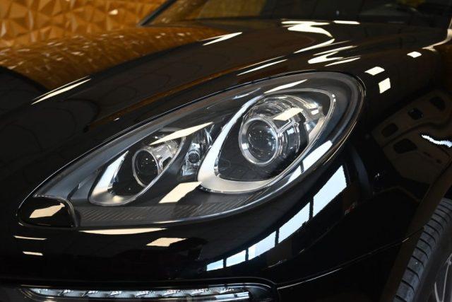 PORSCHE Macan 2.0 PDK BLACKLINE20"SCARICHI NAVI CAM CRUISE NUOVA