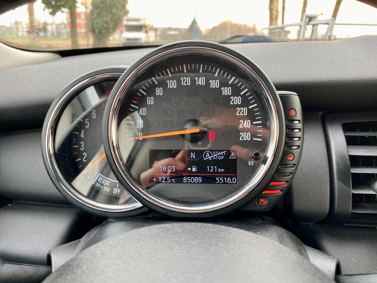 MINI One 1.2 3p 102cv ADATTA A NEO PATENTATI