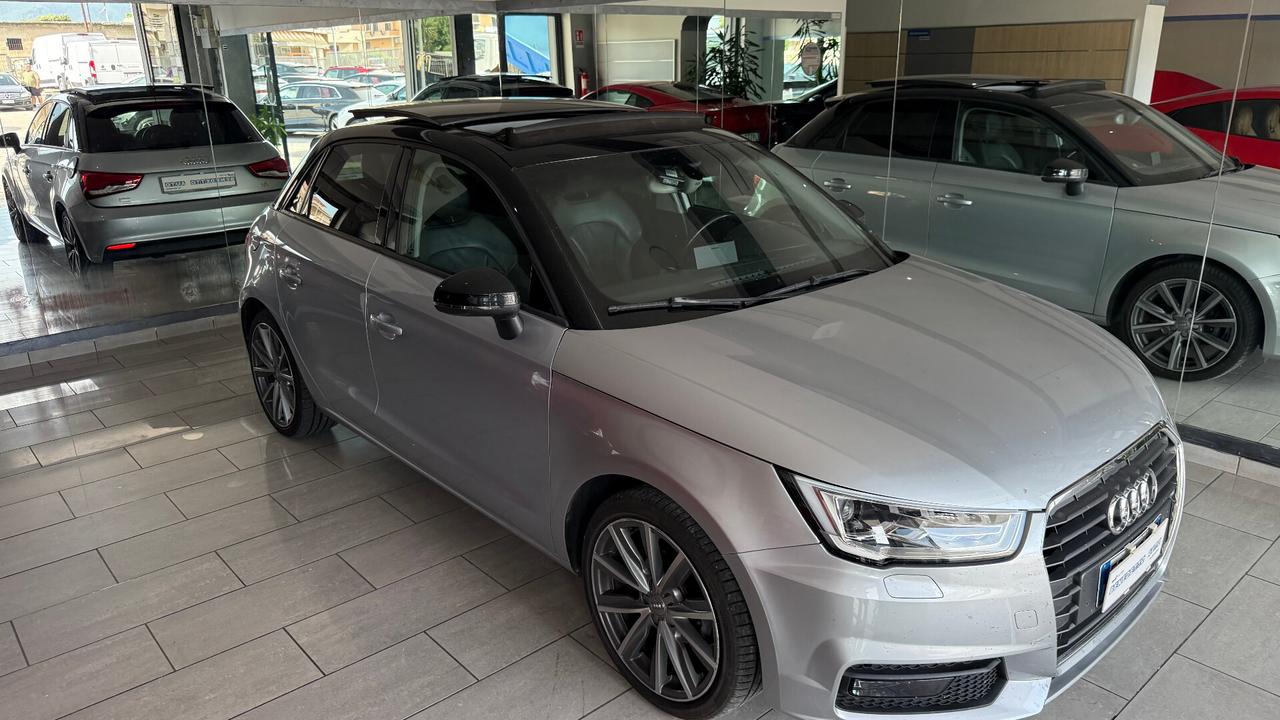 AUDI A1 1.4 TDI S TRONIC TETTO APRIBILE