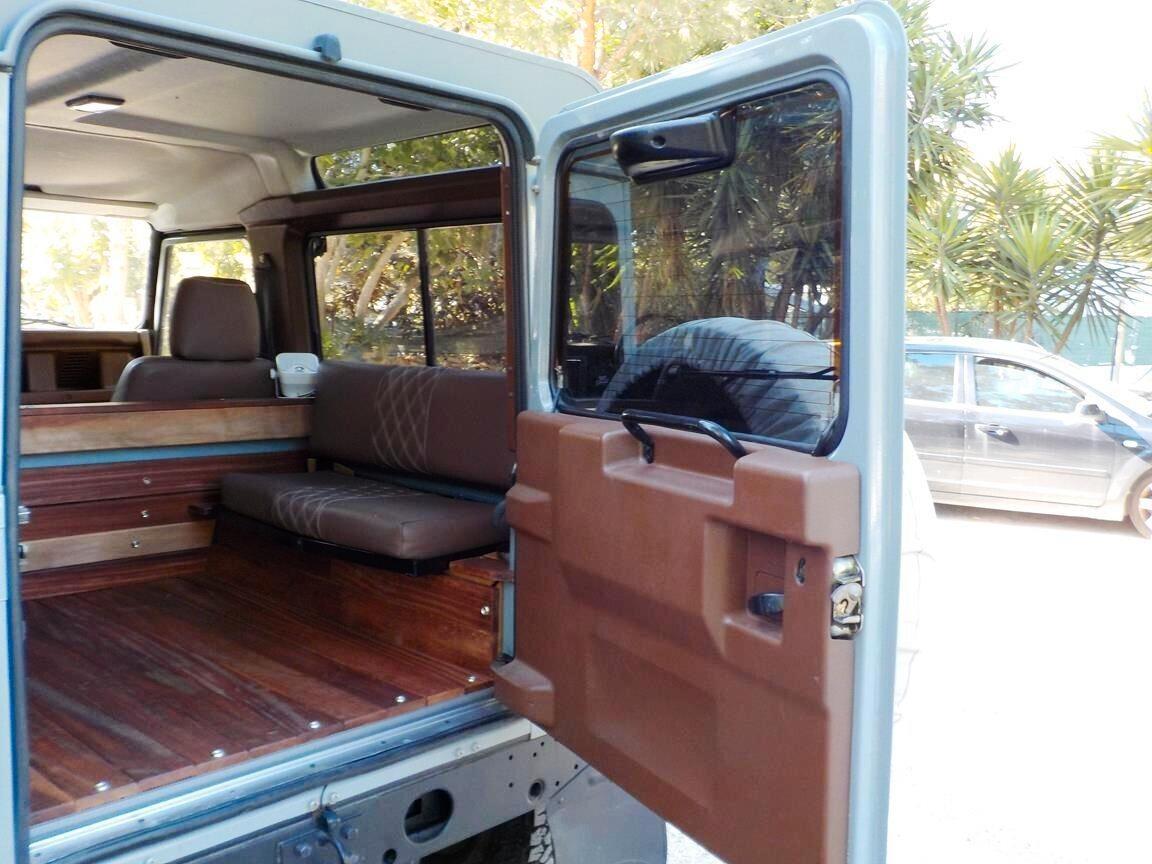 Land Rover Defender 90 2.5 Td5 Station Wagon SE