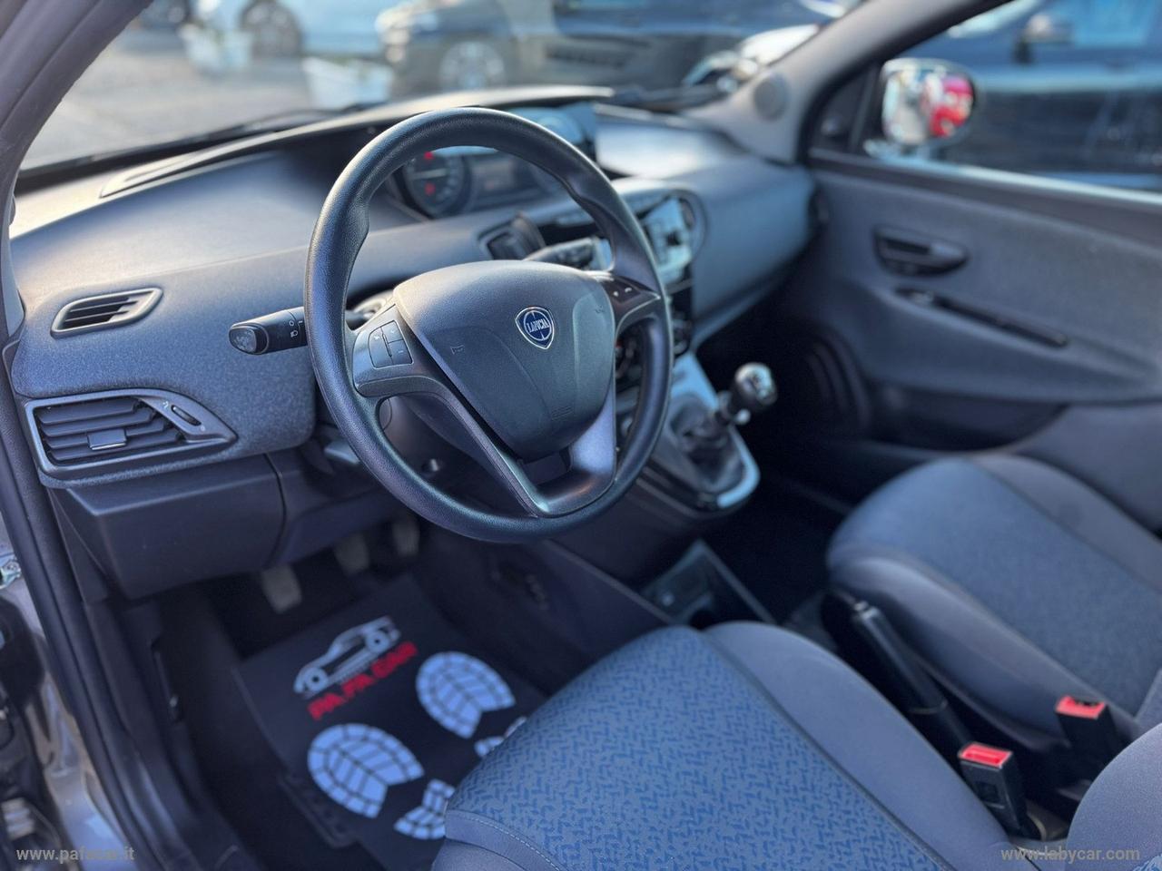 LANCIA Ypsilon 1.0 FireFly 5p.S&S Hybrid Silver