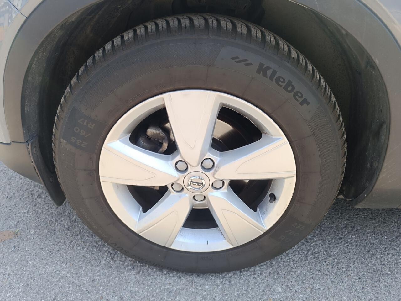 Volvo XC40 D3 Momentum Pro AUTOM. RETROCAMERA NAVI