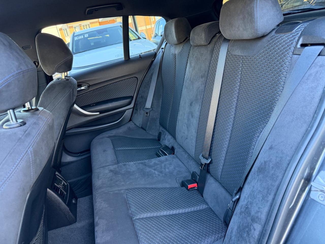 Bmw 118 118d 5p. Msport