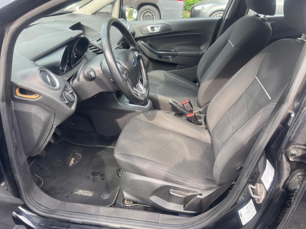 Ford Fiesta 1.5 TDCi 75CV 5 porte Titanium
