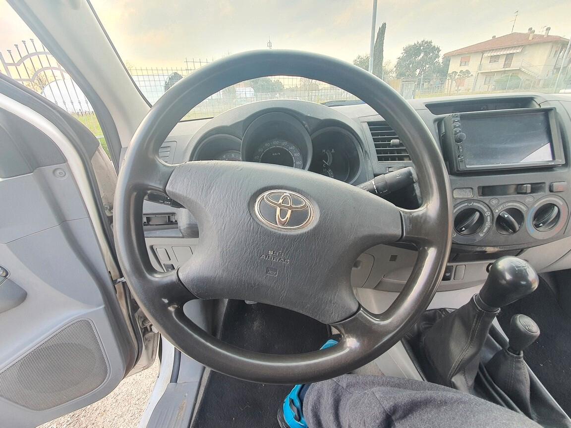 Toyota Hilux 2.5 D4D 120CV 4x4 Cab. Corta