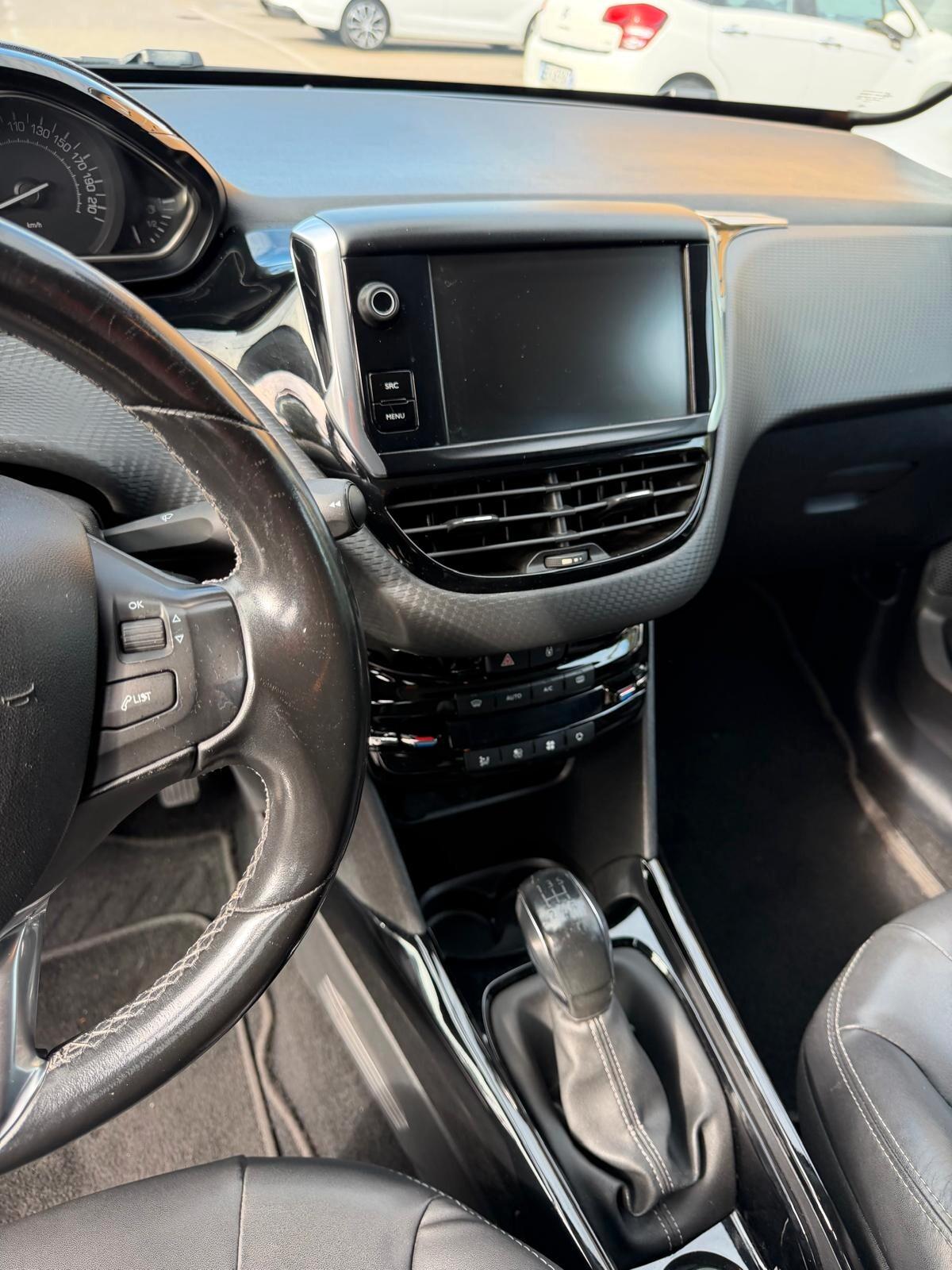 Peugeot 2008 1.6 - NEOPATENTATI - 12 MESI DI GARANZIA -