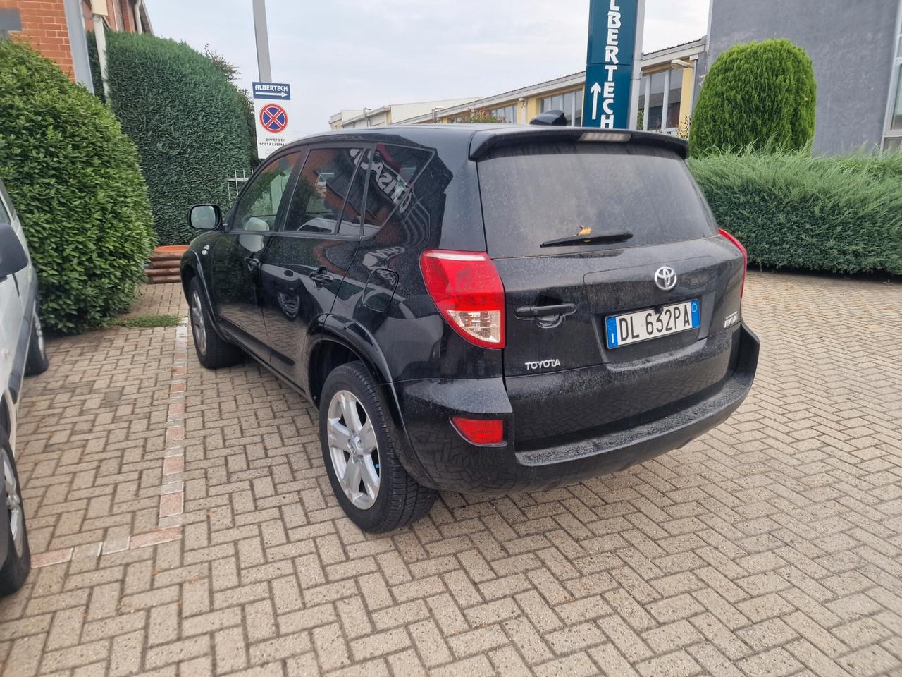 Toyota RAV 4 RAV4 2.2 D-4D 177 CV Luxury