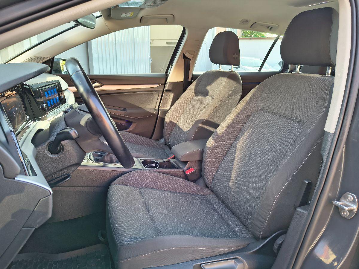 VOLKSWAGEN - Golf - Variant 2.0 TDI SCR Style