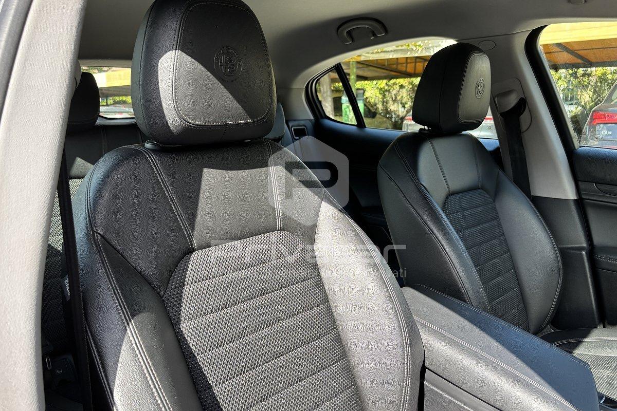 ALFA ROMEO Stelvio 2.2 Turbodiesel 180 CV AT8 RWD Executive