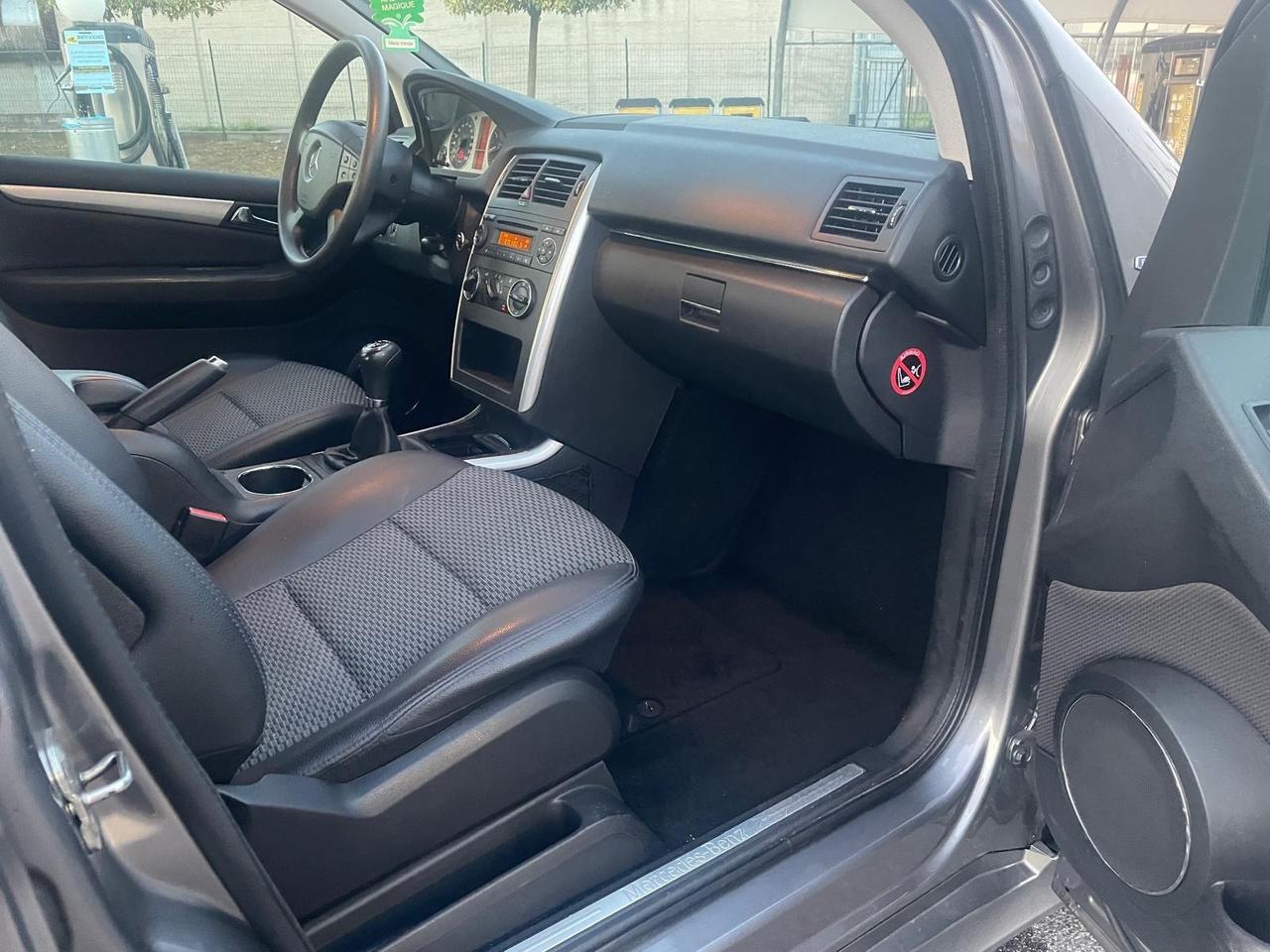 Mercedes-benz B 170 180 NGT 2.0 BlueEFFICIENCY Premium Metano 201”