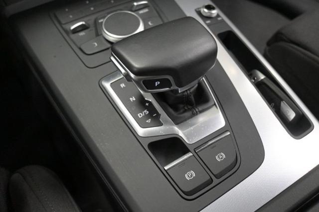 AUDI Q5 2.0 TDI quattro S tronic Business Sport