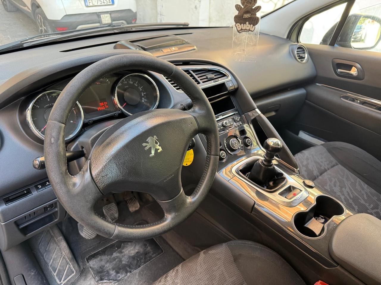 PEUGEOT 3008 1.6 HDi 112CV Tecno