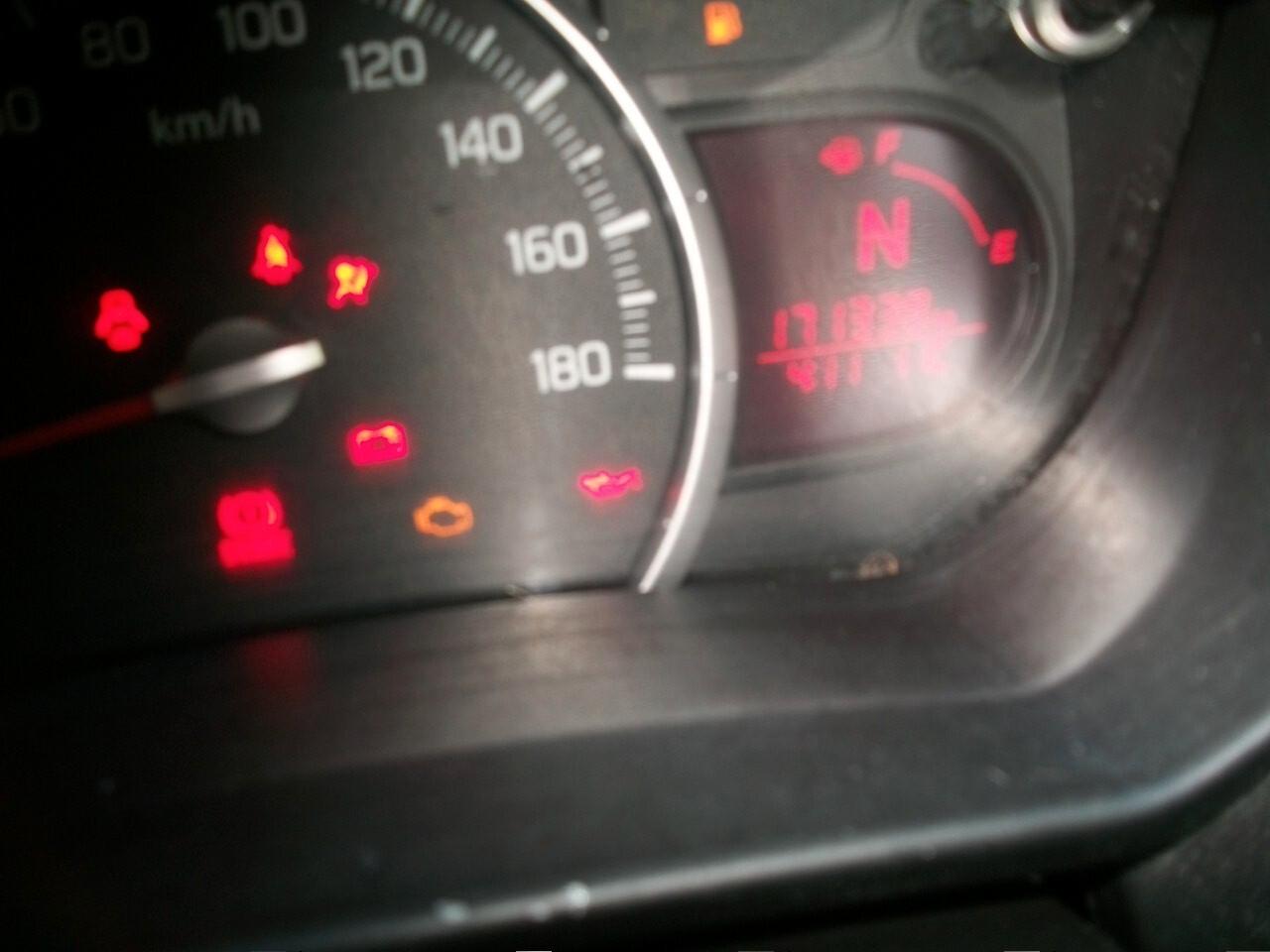 Suzuki Celerio 1.0 Style AUTOMATICA CC 1000 BENZINA SI NEOPATENTATI GARANZIA UN ANNO