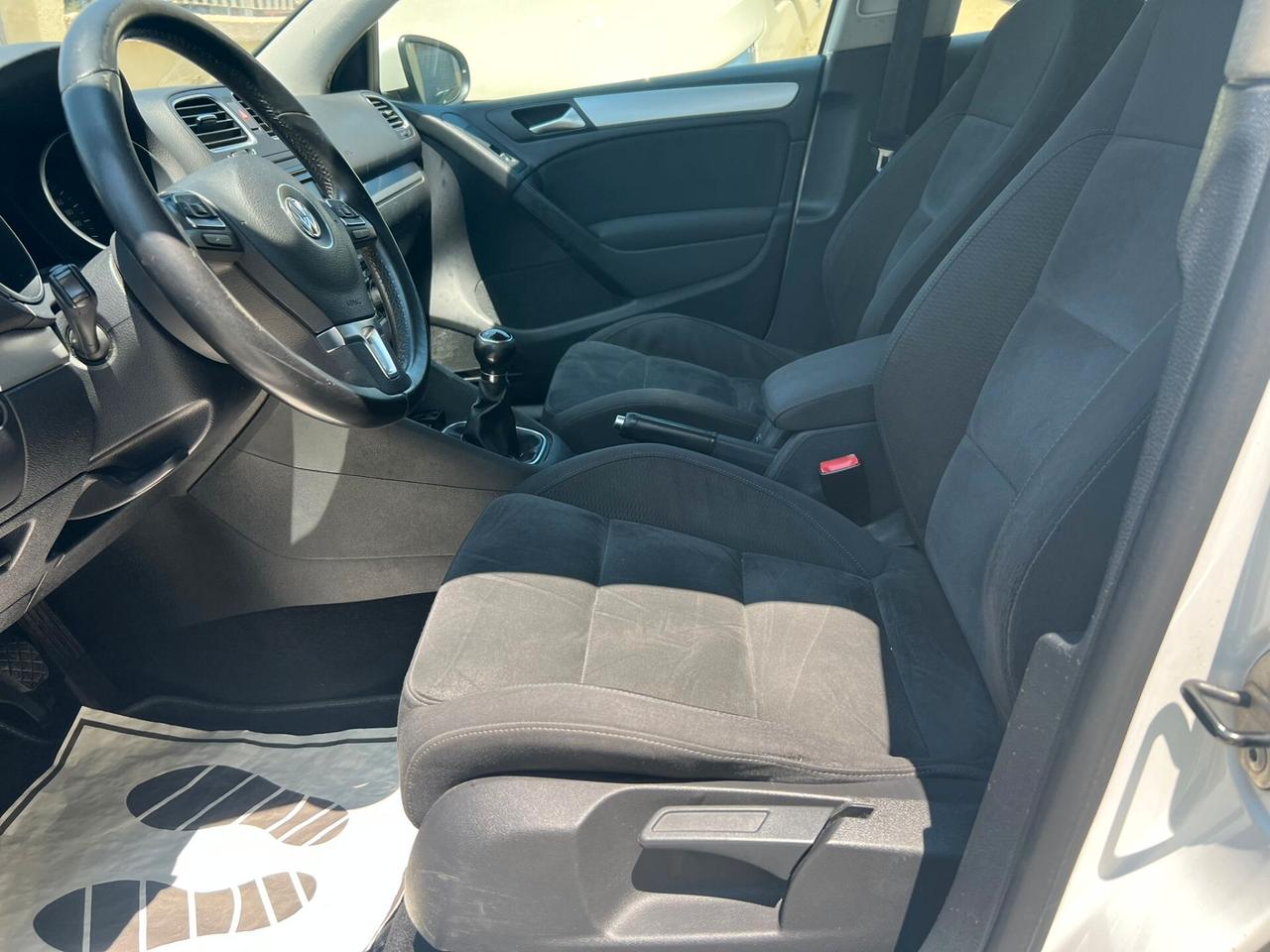 Volkswagen Golf 6 1.6 tdi UNICO PROP FULL OPTIONAL