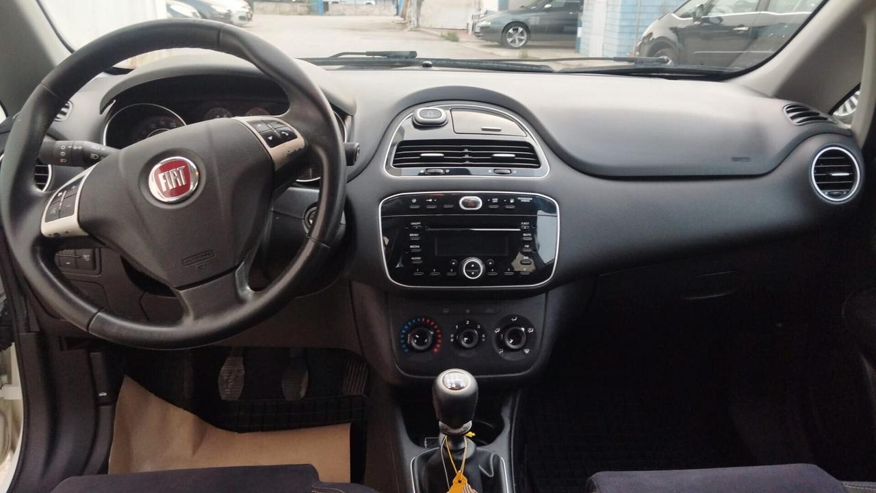 PROMOZIONE ESTIVA Fiat Punto 1.4 8V 5 porte Natural Power Lounge