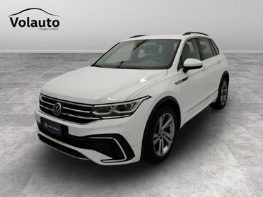 VOLKSWAGEN Tiguan II 2021 - Tiguan 2.0 tdi R-Line 150cv dsg