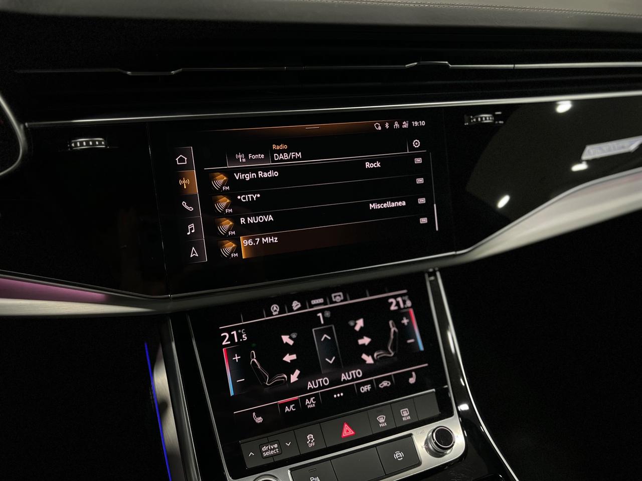 Audi Q8 3.0 mhev Quattro Sport SLine 286 cv