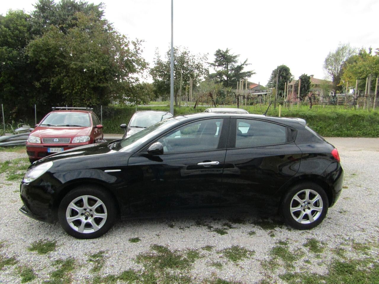 Alfa Romeo Giulietta 1.4 T. Benz.105 CV preparata
