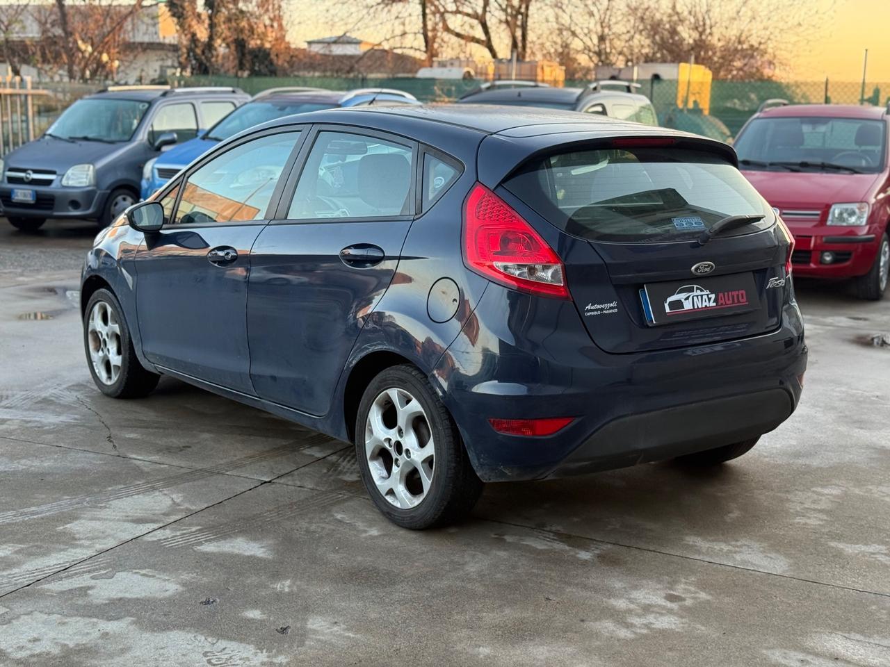 Ford Fiesta 1.4 TDCi 70CV 5 porte Titanium