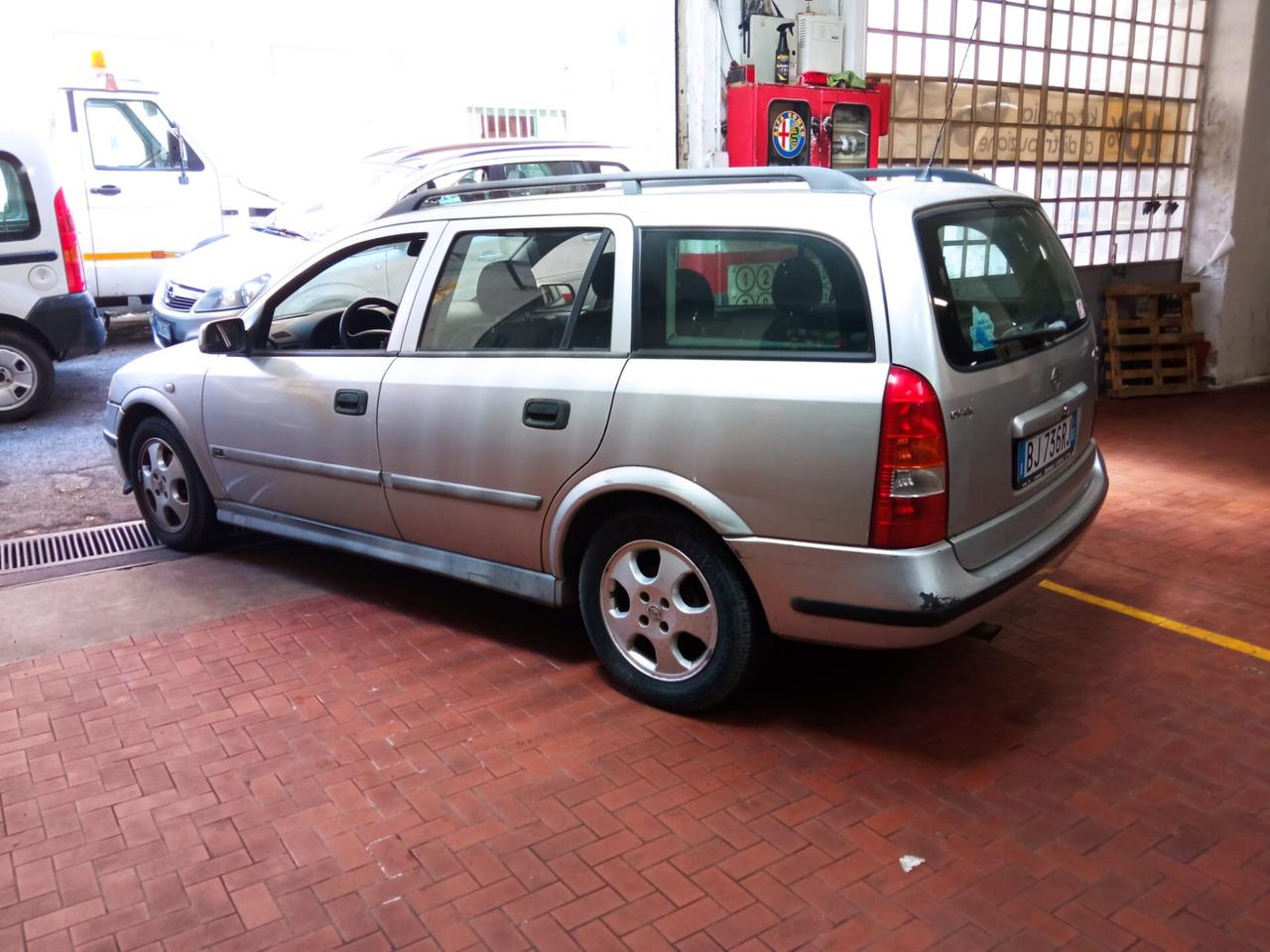 Opel Astra 1.6i 16V cat Station Wagon Sport