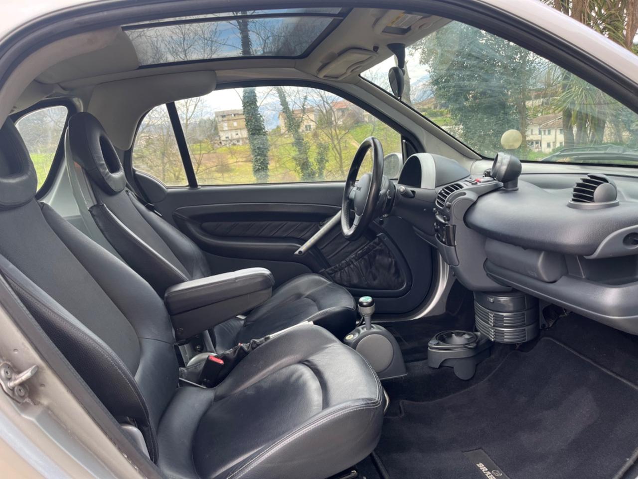 Smart ForTwo 700 coupé Brabus (55 kW)