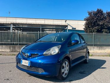 Toyota Aygo 1.0BENZ CAMBIO AUTOMATICOOO