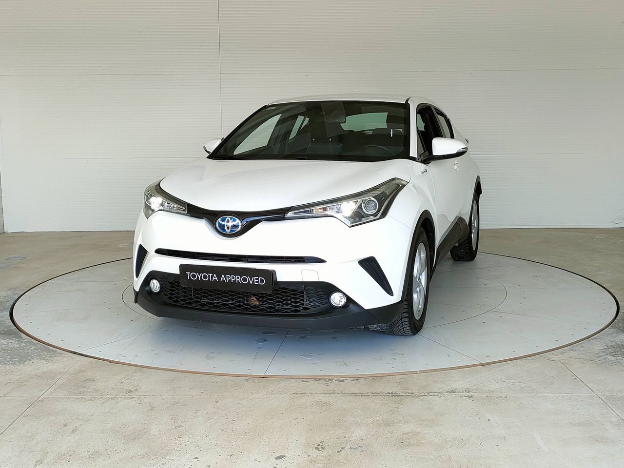 TOYOTA C-HR TOYOTA C-HR 1.8 Hybrid E-CVT Active