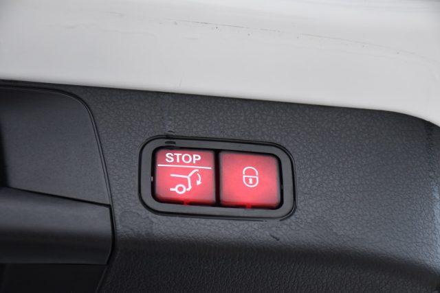 MERCEDES-BENZ GLB 180 d Automatic Sport
