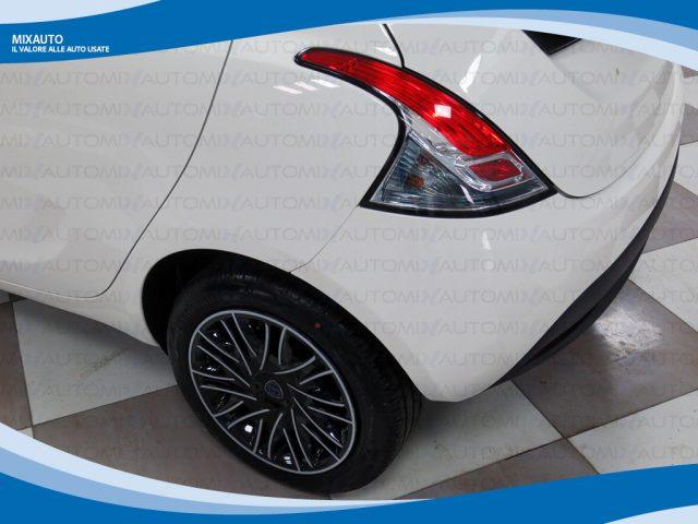LANCIA Ypsilon Hybrid 1.0 FireFly 70cv 5 Porte Gold EU6 KM Ø
