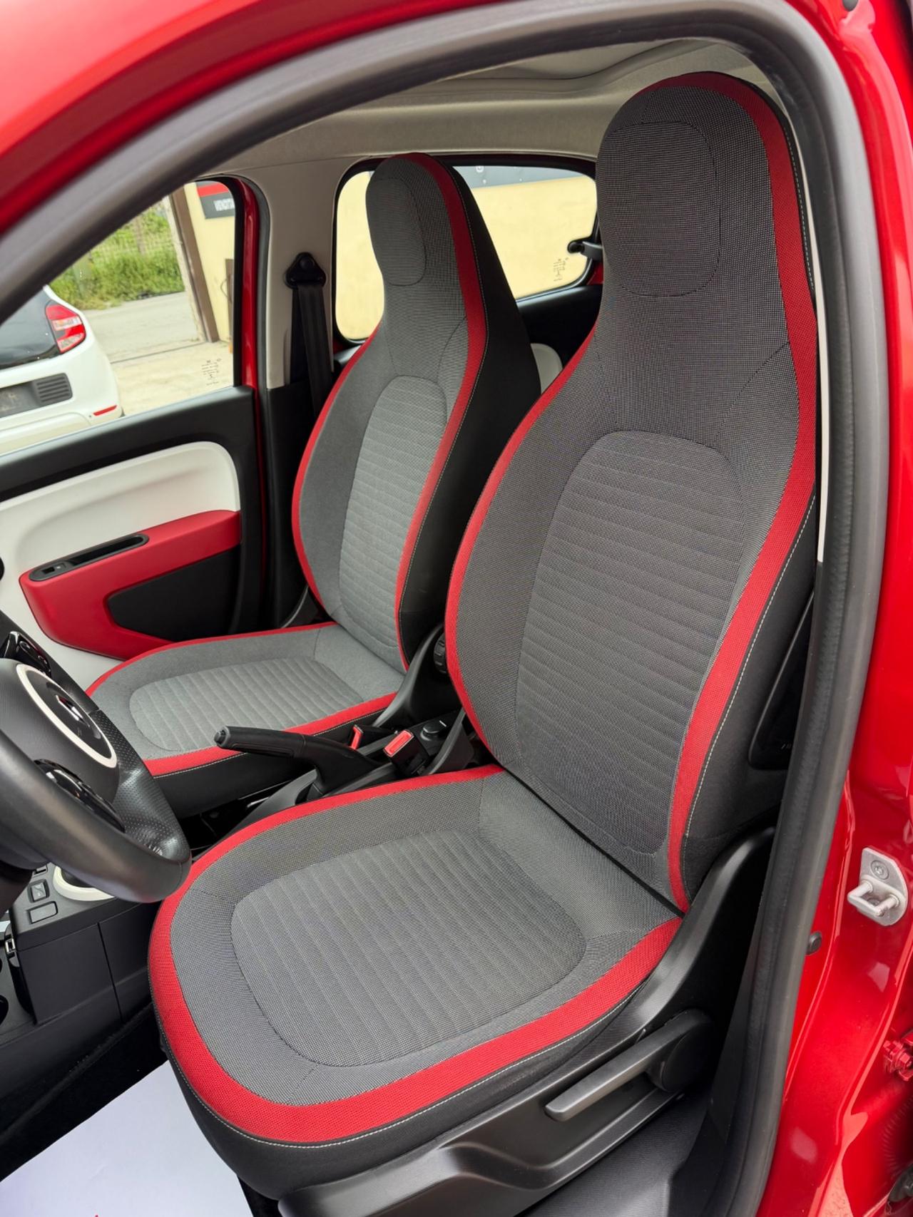 Renault Twingo SCe EDC Lovely
