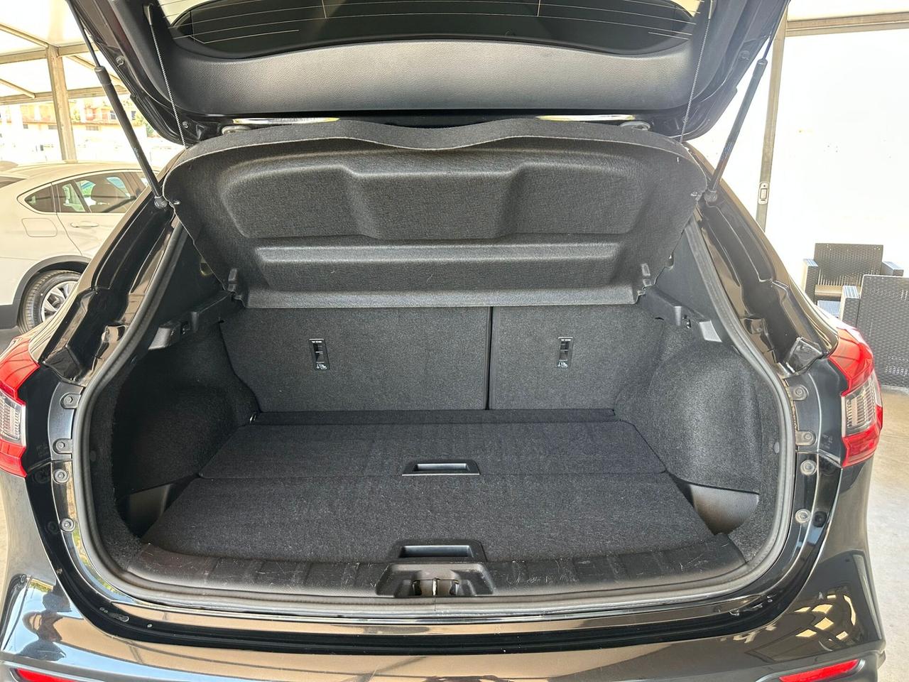 NISSAN QASHQAI 1.6 DCI 2WD 131CV TEKNA