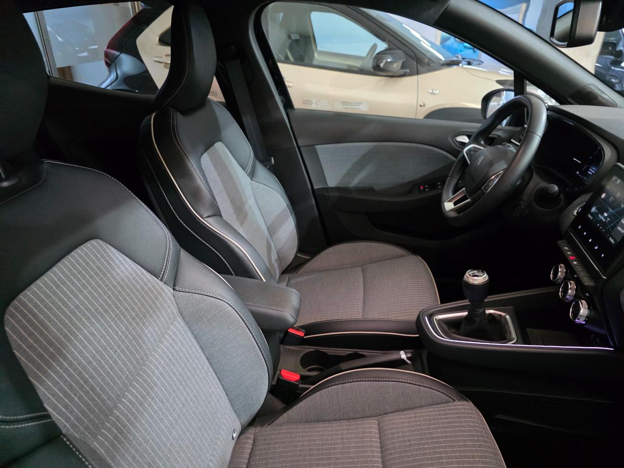 Renault Clio 1.0 Techno 90CV 2025