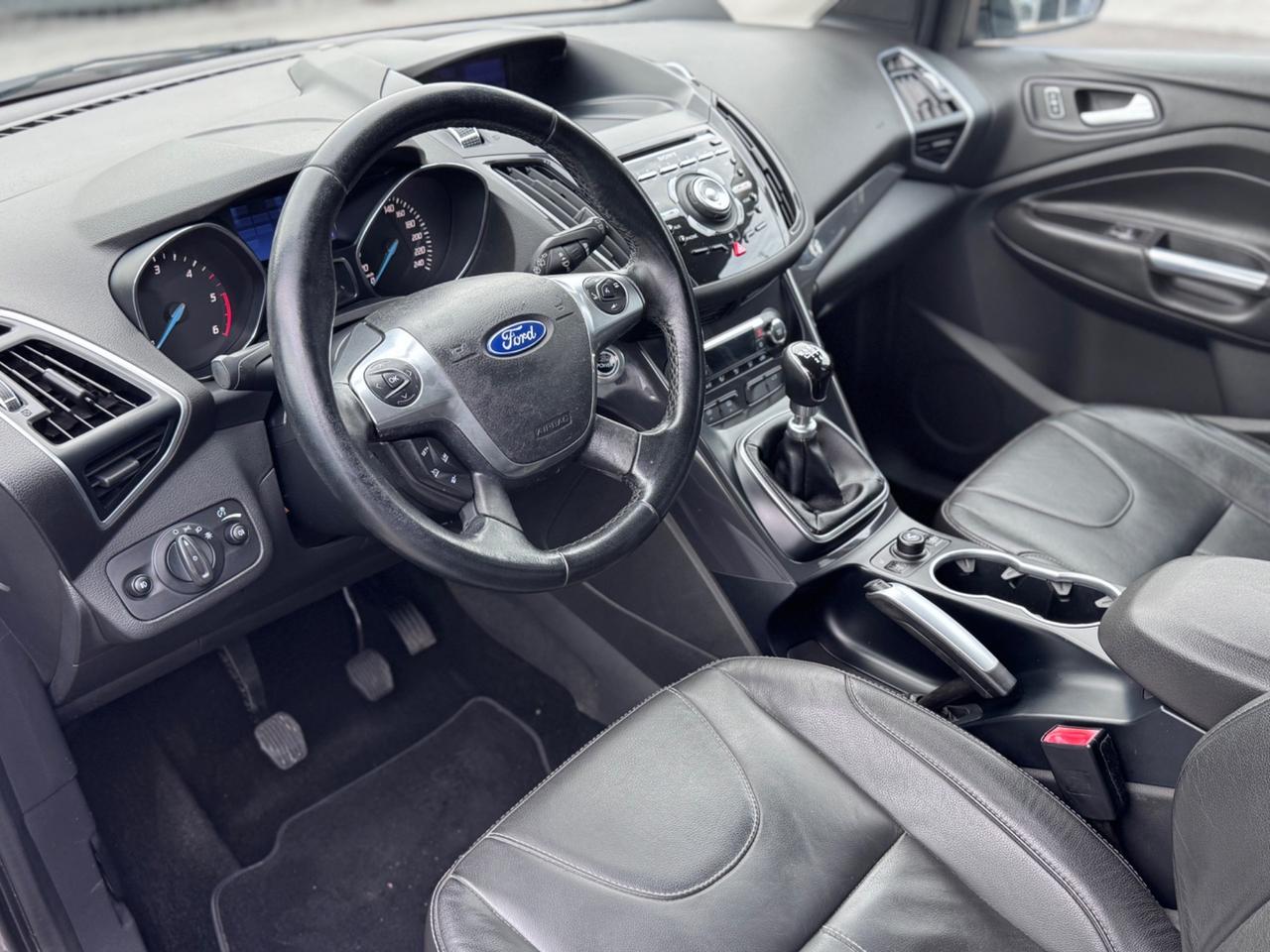 FORD Kuga 2.0 TDCI 140 CV 4WD Titanium