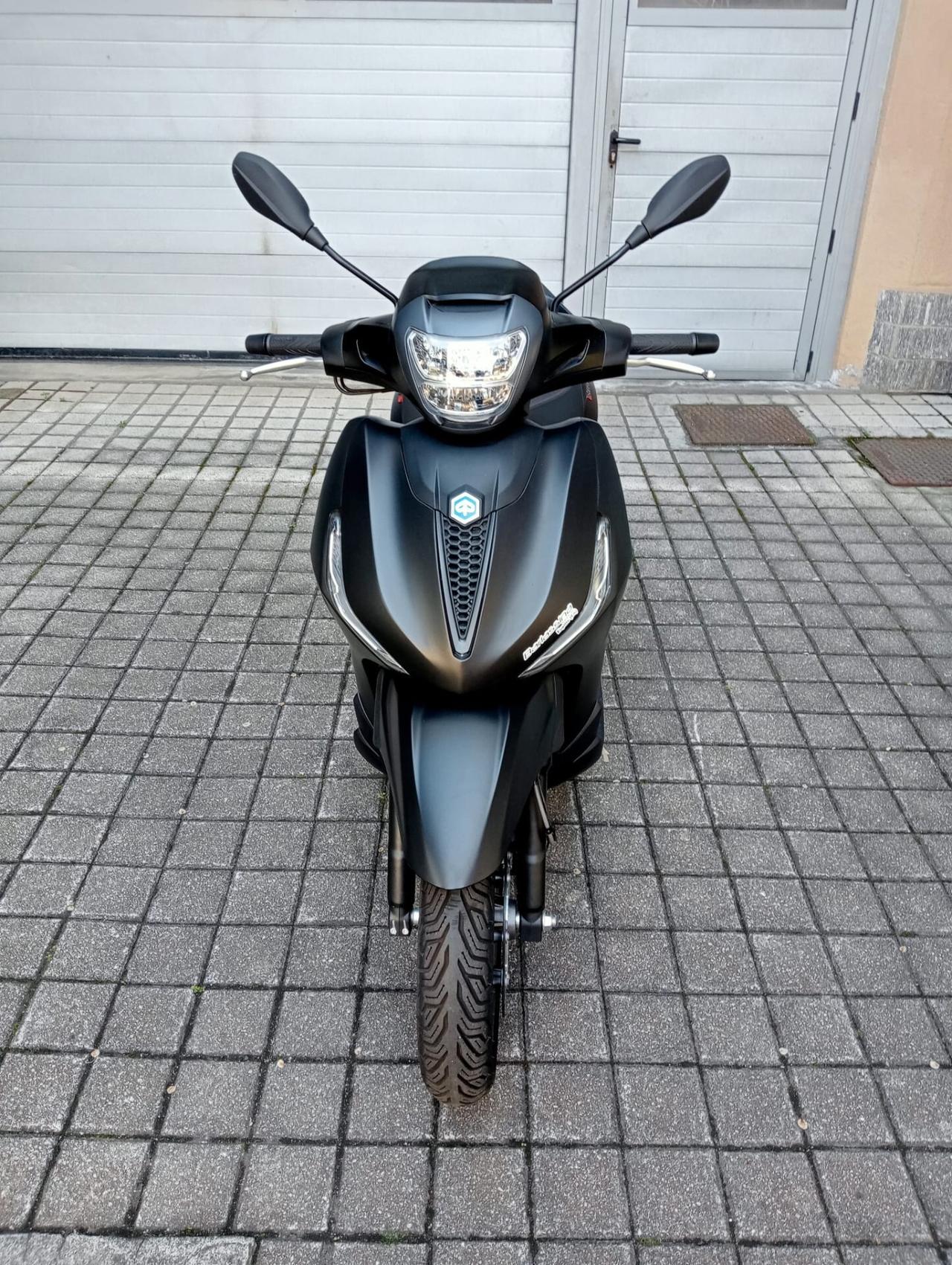 Piaggio Beverly 300 i.e. Versione S