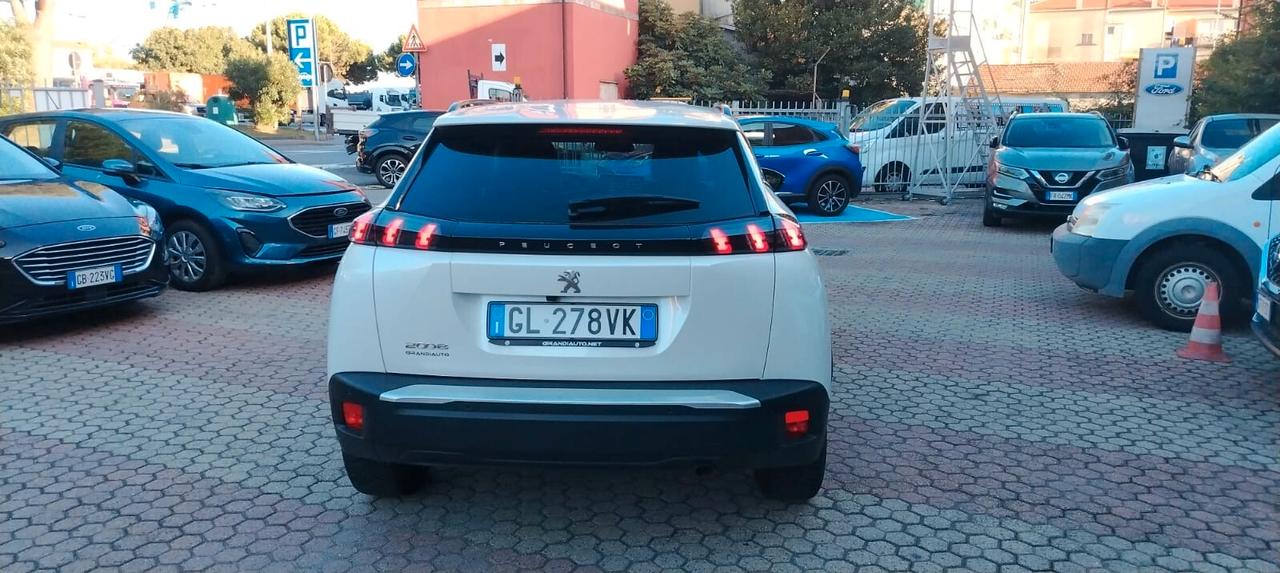 Peugeot 2008 PureTech 100 S&S Allure Pack