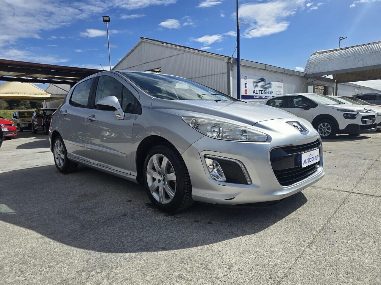 Peugeot 308 1.6 8V e-HDi 112CV Stop&Start robotiz.