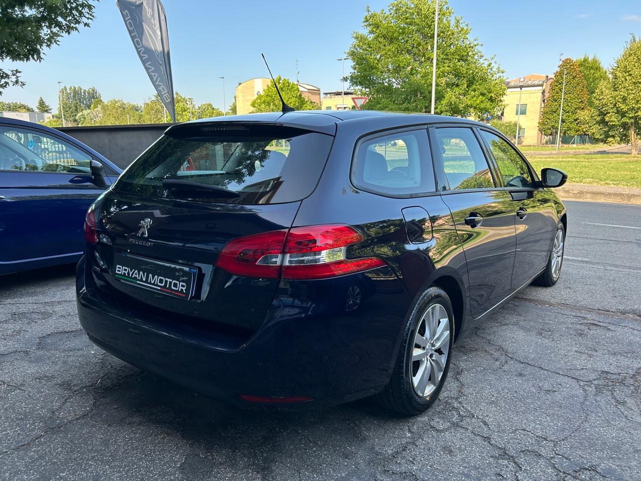 Peugeot 308 BlueHDi 130 S&S EAT6 SW Business