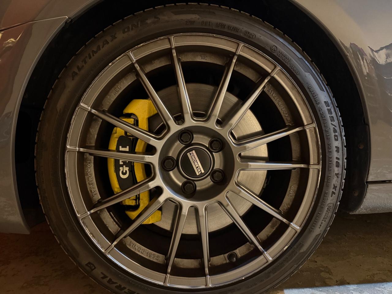 Volkswagen Golf GTI 2.0 TSI 3p.