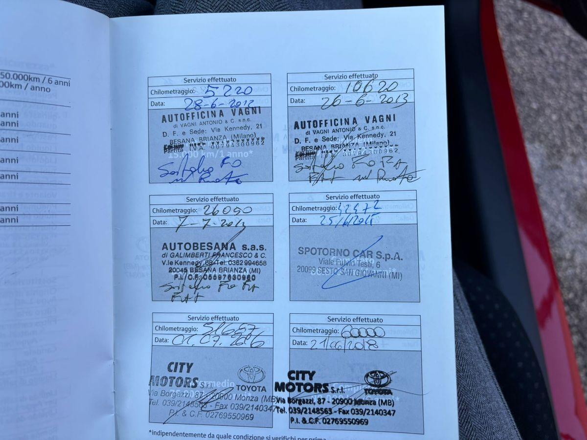 TOYOTA Yaris 1.0 5p. Sol